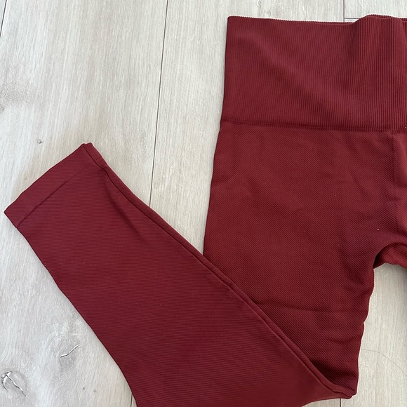 🧡 Morgan Stewart Sport Sugar Almond Set - Picture 9 of 11